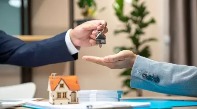 PREDAJ A KÚPA NEHNUTEĽNOSTÍ