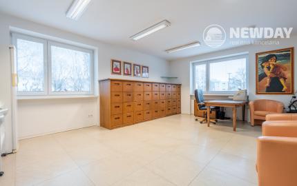 NEWDAY | NA PRENÁJOM rodinný dom na podnikanie | 117 m2 kancelárie, 29 m2 sklad | 505 m2 pozemok | Bezručova - Trenčín