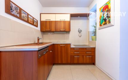 NEWDAY | NA PRENÁJOM rodinný dom na podnikanie | 117 m2 kancelárie, 29 m2 sklad | 505 m2 pozemok | Bezručova - Trenčín