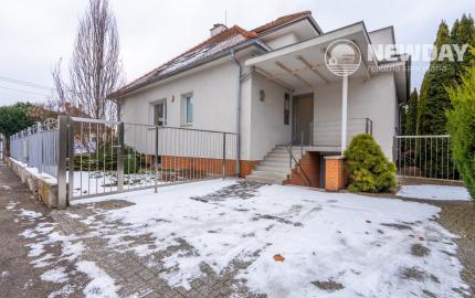 NEWDAY | NA PRENÁJOM rodinný dom na podnikanie | 117 m2 kancelárie, 29 m2 sklad | 505 m2 pozemok | Bezručova - Trenčín