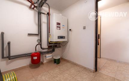 NEWDAY | NA PREDAJ priestranný 5-izbový podpivničený rodinný dom | 265 m2 úžitková plocha | 409 m2 pozemok | A. Sládkoviča - Nová Dubnica