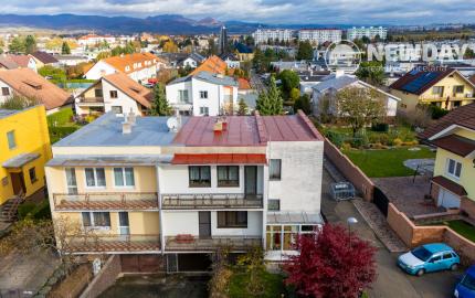 NEWDAY | NA PREDAJ priestranný 5-izbový podpivničený rodinný dom | 265 m2 úžitková plocha | 409 m2 pozemok | A. Sládkoviča - Nová Dubnica