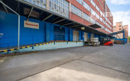 NEWDAY | NA PRENÁJOM funkčné udržiavané výrobné / skladové priestory |  do 12 000 m2 | bývalá budova Honeywellu | industriálny park na Nitrianskej ceste - Partizánske