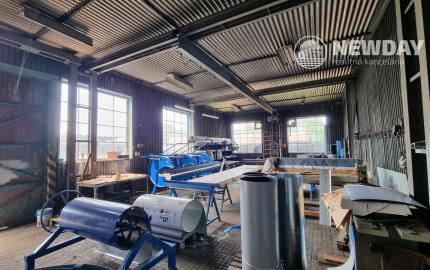 NEWDAY | NA PREDAJ funkčný a udržiavaný výrobný areál | 2400 m2 vnútorná rozloha | 5500 m2 pozemok | Priemyselný park – Bošany