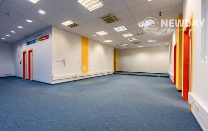 !!! AKCIOVÁ CENA - UŽ OD 3,90 EUR / M2 | NA PRENÁJOM funkčné obchodné / kancelárske priestory rôznej metráže | industriálny park na Nitrianskej ceste - Partizánske