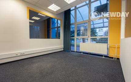 !!! AKCIOVÁ CENA - UŽ OD 3,90 EUR / M2 | NA PRENÁJOM funkčné obchodné / kancelárske priestory rôznej metráže | industriálny park na Nitrianskej ceste - Partizánske