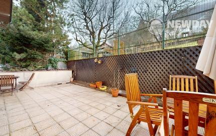 NEWDAY | NA PREDAJ 25-ročný rodinný dom s 2 bytovými jednotkami | 358 m2 úžitková plocha | 420 m2 pozemok | Partizánska - Trenčianske Teplice