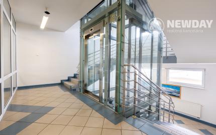 NEWDAY | NA PRENÁJOM kancelárske priestory v budove s recepciou | 18-36 m2 kancelárie | Budova Program® | Brnianska - Trenčín