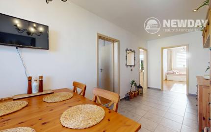 NEWDAY | NA PREDAJ priestranný 4-izbový byt s lodžiou | 90 m² | Dubnica nad Váhom – Centrum II.