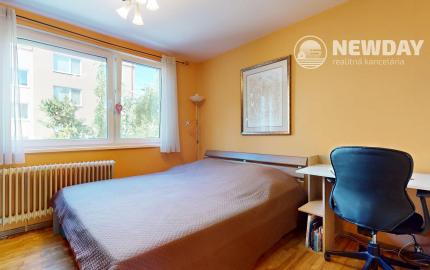 NEWDAY | NA PREDAJ priestranný 4-izbový byt s balkónom | 84 m² | Pezinok – Muškátová