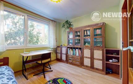 NEWDAY | NA PREDAJ priestranný 4-izbový byt s balkónom | 84 m² | Pezinok – Muškátová