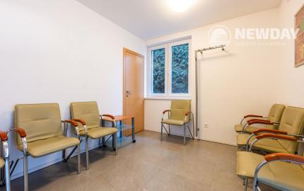 NEWDAY | NA PRENÁJOM moderný reprezentatívny dom na podnikanie | 210 m2 rozloha | 505 m2 pozemok | Bezručova - Trenčín