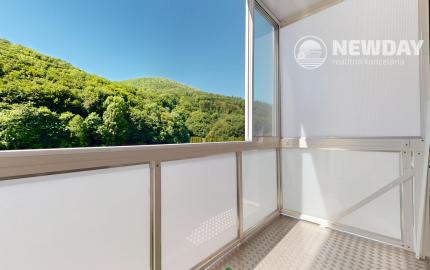 NEWDAY | NA PREDAJ 3-izbový byt | pôvodný stav | SNP – Trenčianske Teplice | 68,5 m2 úžitkovej plochy