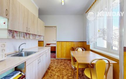 NEWDAY | NA PREDAJ 3-izbový byt | pôvodný stav | SNP – Trenčianske Teplice | 68,5 m2 úžitkovej plochy