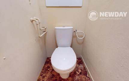 NEWDAY | NA PREDAJ 3-izbový byt | pôvodný stav | SNP – Trenčianske Teplice | 68,5 m2 úžitkovej plochy
