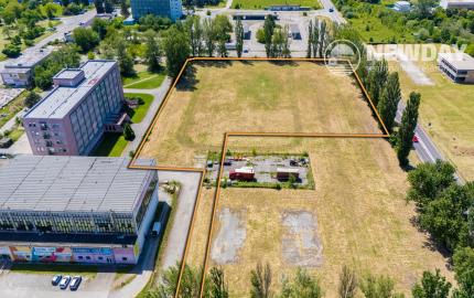 NEWDAY | NA PREDAJ lukratívny stavebný pozemok vedľa hlavného ťahu | občianska vybavenosť, výroba, sklady... | Dubnica nad Váhom | 14 011 m2