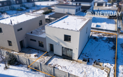 NA PREDAJ 5-izbový poschodový byt (131 m2) + záhrada (250 m2) + pivnica + 2 park. miesta, Dubová ul. - N. Dubnica