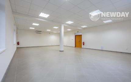 NEWDAY | NA PRENÁJOM obchodný priestor s plechovým skladom | 99 m2 + 40 m2 | Pivovarská - Ilava