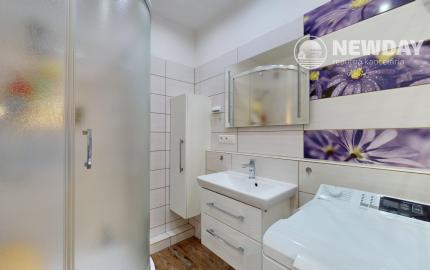 NEWDAY | NA PREDAJ | zrekonštruovaný 3-izbový byt s lodžiou s výhľadom na centrum Trenčína | Hviezdoslavova | 62,5 m²