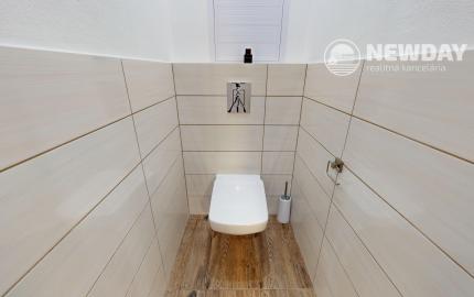 NEWDAY | NA PREDAJ | zrekonštruovaný 3-izbový byt s lodžiou s výhľadom na centrum Trenčína | Hviezdoslavova | 62,5 m²