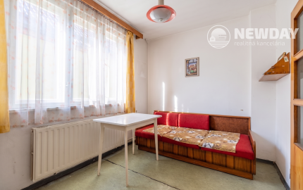 NA PREDAJ | rodinný dom pri Váhu | pozemok 951 m2 | Púchov - Horné Kočkovce - Továrenská