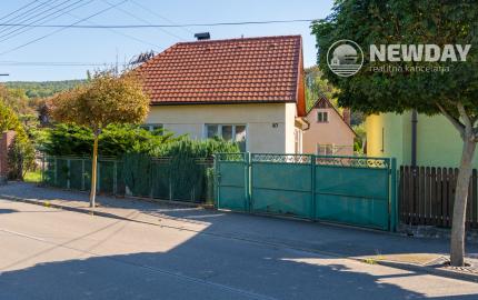 NA PREDAJ | rodinný dom pri Váhu | pozemok 951 m2 | Púchov - Horné Kočkovce - Továrenská