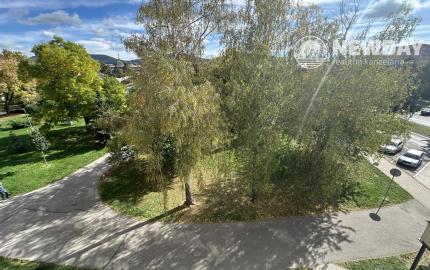 NEWDAY | NA PRENÁJOM | 2-izbový slnečný byt s 2 balkónmi | SNP | 59 m²