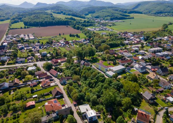 NA PREDAJ stavebný pozemok pre výstavbu bytových domov Ilava - Klobušice, 5108 m2