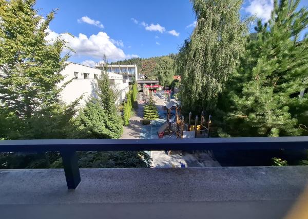 NEWDAY | NA PREDAJ 2-izbový apartmán + KK (39,3 m2) + lodžia 8,9 m2 | Jánsky rezort - Liptovský Ján