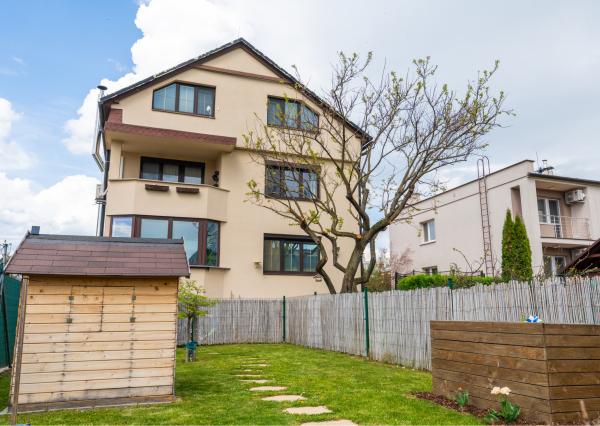 NEWDAY | rodinné bývanie s vlastnou záhradou, garážou a súkromím | Gagarinova ul., Nová Dubnica - 98 m2