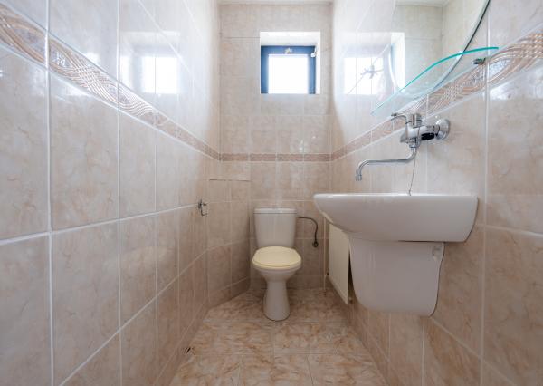 NEWDAY | NA PREDAJ priestranný 5-izbový podpivničený rodinný dom | 265 m2 úžitková plocha | 409 m2 pozemok | A. Sládkoviča - Nová Dubnica