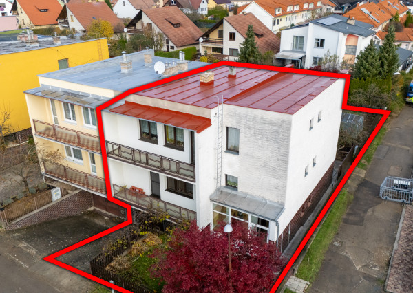 NEWDAY | NA PREDAJ priestranný 5-izbový podpivničený rodinný dom | 265 m2 úžitková plocha | 409 m2 pozemok | A. Sládkoviča - Nová Dubnica