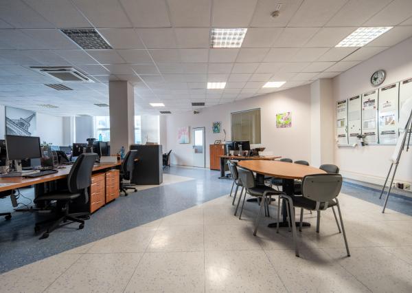 NEWDAY | NA PRENÁJOM funkčné udržiavané výrobné / skladové priestory |  do 12 000 m2 | bývalá budova Honeywellu | industriálny park na Nitrianskej ceste - Partizánske