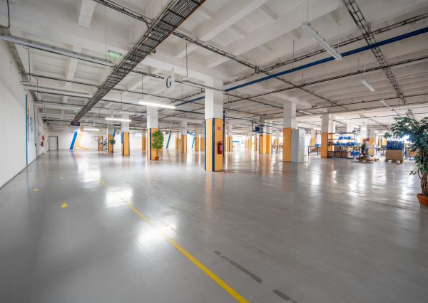 NEWDAY | NA PRENÁJOM funkčné udržiavané výrobné / skladové priestory |  do 12 000 m2 | bývalá budova Honeywellu | industriálny park na Nitrianskej ceste - Partizánske
