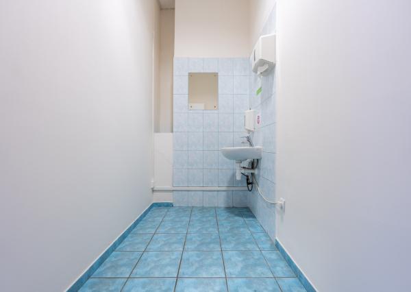 !!! AKCIOVÁ CENA - UŽ OD 3,90 EUR / M2 | NA PRENÁJOM funkčné obchodné / kancelárske priestory rôznej metráže | industriálny park na Nitrianskej ceste - Partizánske