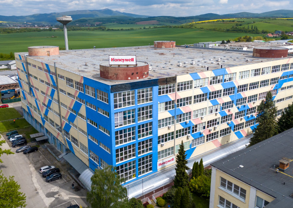 PREDAJ BUDOVY HONEYWELL 2