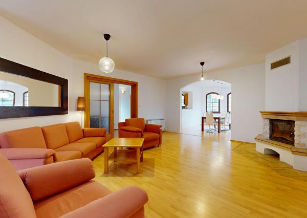 NEWDAY | NA PREDAJ 25-ročný rodinný dom s 2 bytovými jednotkami | 358 m2 úžitková plocha | 420 m2 pozemok | Partizánska - Trenčianske Teplice