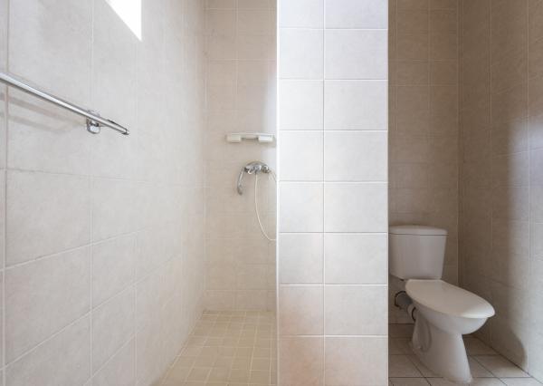 NEWDAY | NA PREDAJ 25-ročný rodinný dom s 2 bytovými jednotkami | 358 m2 úžitková plocha | 420 m2 pozemok | Partizánska - Trenčianske Teplice