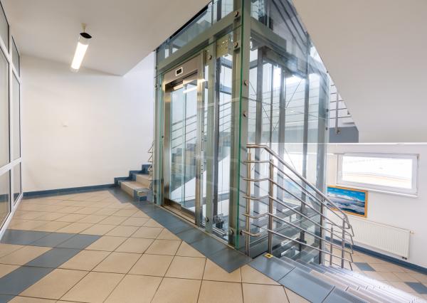 NEWDAY | NA PRENÁJOM kancelárske priestory v budove s recepciou | 18-36 m2 kancelárie | Budova Program® | Brnianska - Trenčín