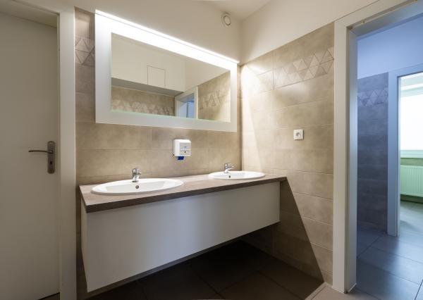 NEWDAY | NA PRENÁJOM kancelárske priestory v budove s recepciou | 18-36 m2 kancelárie | Budova Program® | Brnianska - Trenčín