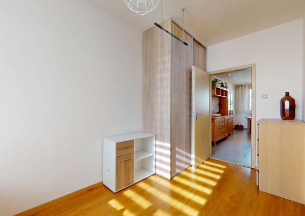 NEWDAY | NA PREDAJ priestranný 4-izbový byt s lodžiou | 90 m² | Dubnica nad Váhom – Centrum II.