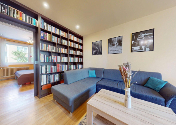 NEWDAY | NA PREDAJ priestranný 4-izbový byt s balkónom | 84 m² | Pezinok – Muškátová