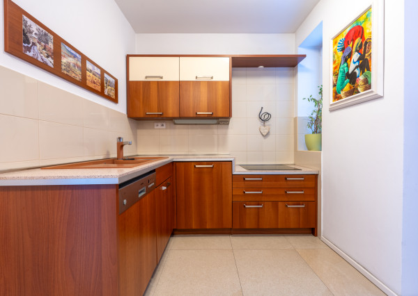 NEWDAY | NA PRENÁJOM moderný reprezentatívny dom na podnikanie | 210 m2 rozloha | 505 m2 pozemok | Bezručova - Trenčín