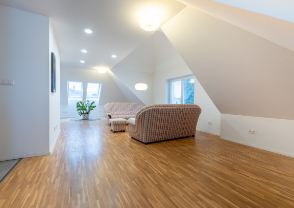 NEWDAY | NA PRENÁJOM moderný reprezentatívny dom na podnikanie | 210 m2 rozloha | 505 m2 pozemok | Bezručova - Trenčín