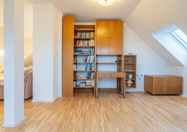 NEWDAY | NA PRENÁJOM moderný reprezentatívny dom na podnikanie | 210 m2 rozloha | 505 m2 pozemok | Bezručova - Trenčín