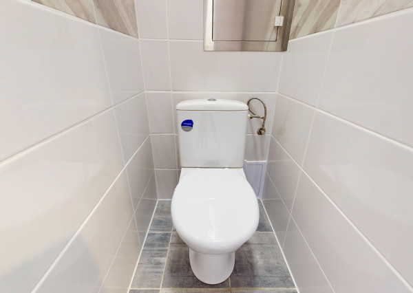NEWDAY | NA PREDAJ | zrekonštruovaný 3-izbový byt s lodžiou, balkónom a s výhľadom na hrad | Trenčín – Hodžova | úžitková plocha 71 m²