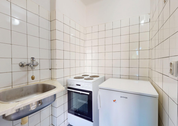 NEWDAY | NA PREDAJ 2-izbový byt | pôvodný stav | Hurbanova – Trenčín | 59 m2