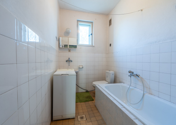 NA PREDAJ | rodinný dom pri Váhu | pozemok 951 m2 | Púchov - Horné Kočkovce - Továrenská