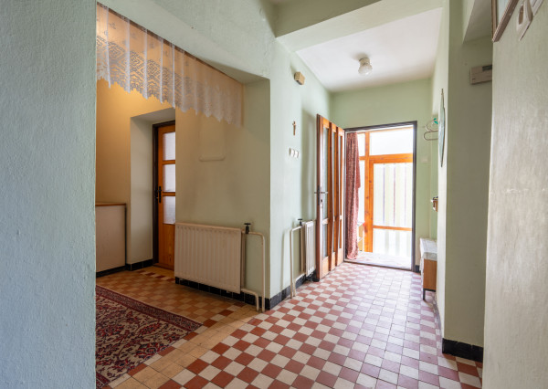 NA PREDAJ | rodinný dom pri Váhu | pozemok 951 m2 | Púchov - Horné Kočkovce - Továrenská