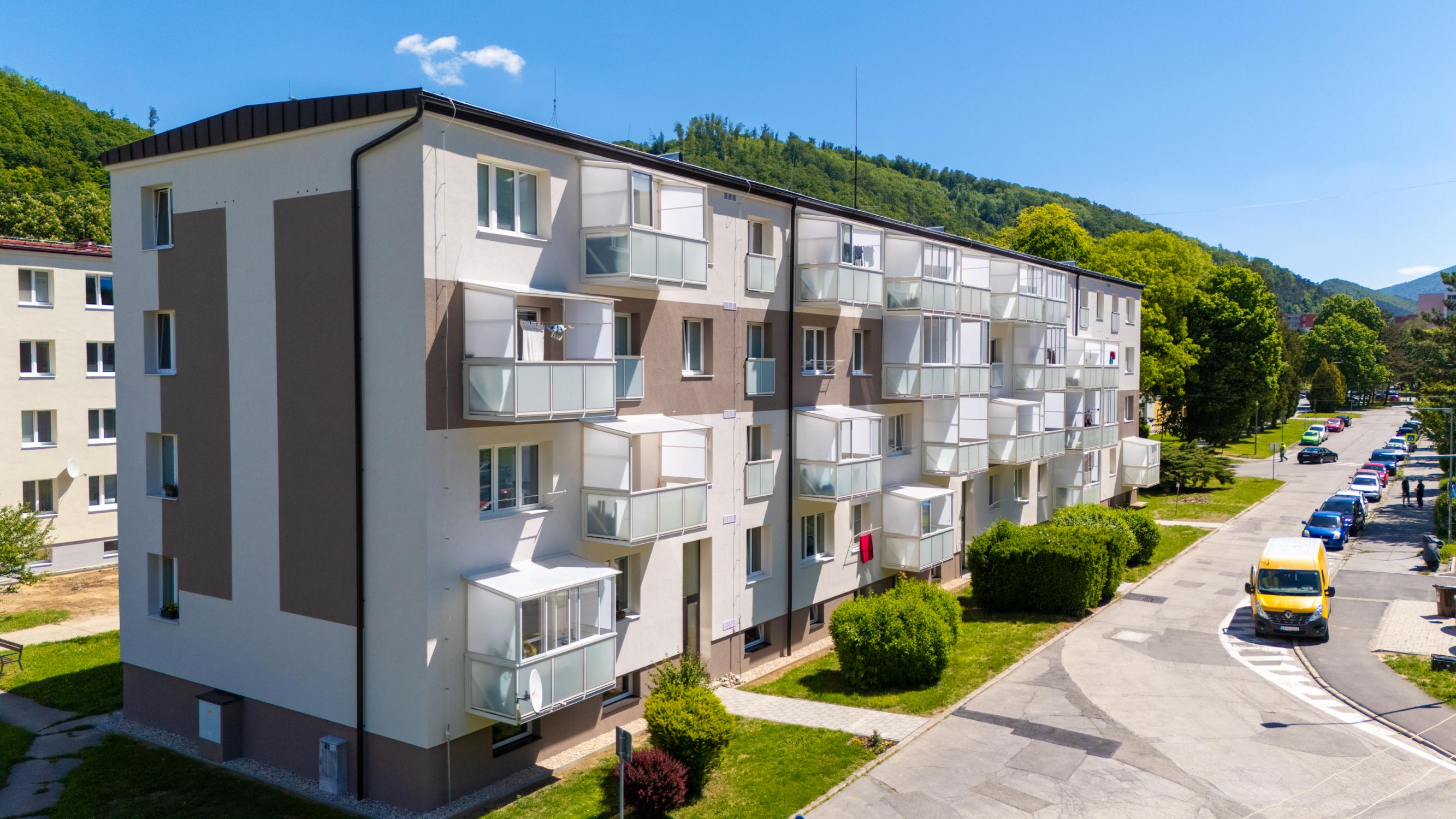 NEWDAY | NA PREDAJ 3-izbový byt | pôvodný stav | SNP – Trenčianske Teplice | 68,5 m2 úžitkovej plochy